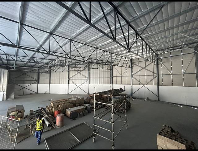 406M² WAREHOUSE TO LET IN SACKS CIRCLE INDUSTRIAL